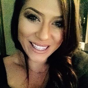 Meet your Posher, Jillian